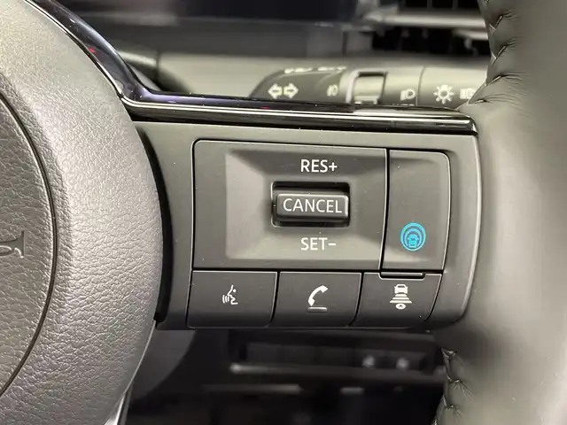 日産 セレナ e－パワー ハイウェイスター V 栃木県 2025(令7)年 0.1千km プリズムホワイト 純正ナビ/(フルセグTV・Bluetooth・USB)/フリップダウンモニター/全方位カメラ(移動物検知機能付き)/プロパイロット/エマージェンシーブレーキ/レーンキープアシスト/アダプティブLEDヘッドライトシステム/オートクルーズコントロール/前後コーナーセンサー/両側パワースライドドア/ワイヤレス充電/前後ドライブレコーダー/禁煙車/ETC2.0/インテリジェントルームミラー/ウォークスルー/スマートキー/スペアキー1本/取扱説明書/保証書