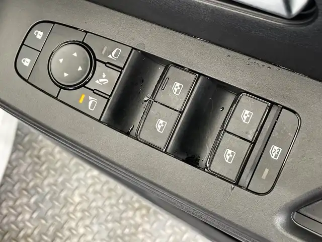 日産 セレナ e－パワー ハイウェイスター V 栃木県 2025(令7)年 0.1千km プリズムホワイト 純正ナビ/(フルセグTV・Bluetooth・USB)/フリップダウンモニター/全方位カメラ(移動物検知機能付き)/プロパイロット/エマージェンシーブレーキ/レーンキープアシスト/アダプティブLEDヘッドライトシステム/オートクルーズコントロール/前後コーナーセンサー/両側パワースライドドア/ワイヤレス充電/前後ドライブレコーダー/禁煙車/ETC2.0/インテリジェントルームミラー/ウォークスルー/スマートキー/スペアキー1本/取扱説明書/保証書