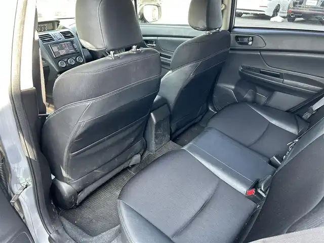 スバル インプレッサ スポーツ 2．0i－S アイサイト 群馬県 2012(平24)年 5.9万km アイスシルバーメタリック 4WD/ワンオーナー/純正SDナビ/CD・DVD・SD/Bluetooth・フルセグTV/バックカメラ/ビルトインETC/パドルシフト/クルーズコントロール/横滑り防止装置/レーンキープアシスト/衝突軽減ブレーキ/ヘッドライトウォッシャー/純正アルミホイール/純正フロアマット/取説・保証書/スマートキー×2