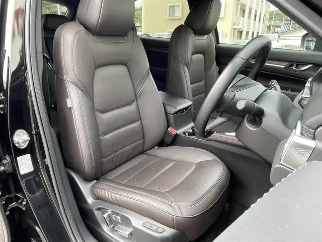 マツダ ＣＸ－５ XD エクスクルーシブモード 山口県 2020(令2)年 0.9万km ジェットブラックマイカ 革シート/前席冷暖エアシート/前席パワーシート/パワーバックドア/BOSEサウンドシステム/メーカーナビ 　フルセグTV CD DVD BT/全方位カメラ/衝突被害軽減ブレーキ/レーダークルーズコントロール/レーンアシスト/オートマチックハイビーム/ブラインドスポットモニタ/ヘッドアップディスプレイ/ETC/LEDオートヘッドライト/フォグライト/コーナーセンサー/スマートキー/19インチアルミホイール/W サイド カーテン エアバッグ/保証書 取説 ナビ取説/禁煙車