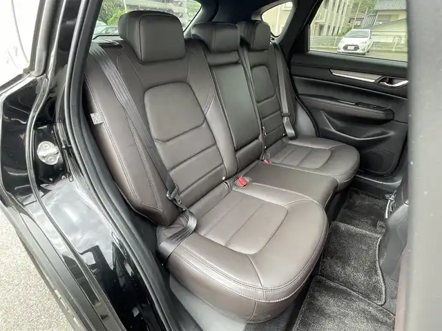 マツダ ＣＸ－５ XD エクスクルーシブモード 山口県 2020(令2)年 0.9万km ジェットブラックマイカ 革シート/前席冷暖エアシート/前席パワーシート/パワーバックドア/BOSEサウンドシステム/メーカーナビ 　フルセグTV CD DVD BT/全方位カメラ/衝突被害軽減ブレーキ/レーダークルーズコントロール/レーンアシスト/オートマチックハイビーム/ブラインドスポットモニタ/ヘッドアップディスプレイ/ETC/LEDオートヘッドライト/フォグライト/コーナーセンサー/スマートキー/19インチアルミホイール/W サイド カーテン エアバッグ/保証書 取説 ナビ取説/禁煙車