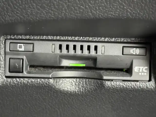 トヨタ プリウス S ツーリングセレ ブラックED 福岡県 2022(令4)年 3.7万km プレシャスブラックパール ワンオーナー　/モデリスタエアロ　/ヘッドレストモニター　/社外ナビ／フルセグＴＶ　/レーダークルコン　/コーナーセンサー　/衝突被害軽減　/レーンキープ　/アクセル踏み間違い防止　/シートヒーター　/社外１７インチＡＷ