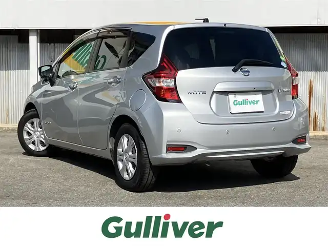 日産 ノート e－パワー X 三重県 2018(平30)年 2.4万km ブリリアントシルバー ♪ワンオーナー/♪走行23724km/♪車検 令和9年6月28日迄/エマージェンシーブレーキ/LDW(車線逸脱警報)/デジタルインナーミラー/インテリジェントキー/プッシュスタート/ドライブレコーダー/純正ナビ/・USB・AUX・CD・SD録音/・DVD再生/・Bluetoothオーディオ/バックカメラ/アラウンドビューモニター/LEDヘッドライト/オートライト/ウィンカーミラー/オートリトラクタブルミラー/プライバシーガラス/フロアマット/ドアバイザー/ステアリングスイッチ/ETC