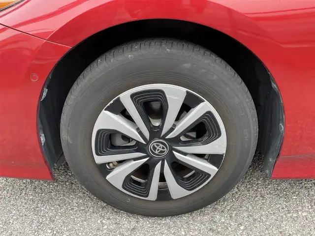 トヨタ プリウス ＰＨＶ A 千葉県 2017(平29)年 2.3万km エモーショナルレッド 純正11.6型縦型ナビ、フルセグTV/バックカメラ/トヨタセーフティセンス/純正LEDヘッドライト&LEDフォグ/純正15インチアルミホイール/ウィンカードアミラー/ステアリングヒーター/アダプティブクルーズコントロール/ブラインドスポットモニター/前席シートヒーター/オートライト/横滑り防止機能/ビルトインETC/充電器ケーブル付き/新車整備手帳/取扱説明書/スペアキー