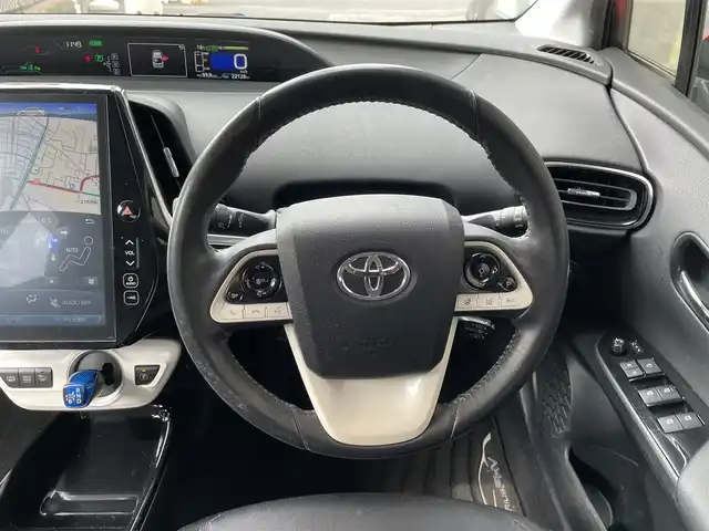 トヨタ プリウス ＰＨＶ A 千葉県 2017(平29)年 2.3万km エモーショナルレッド 純正11.6型縦型ナビ、フルセグTV/バックカメラ/トヨタセーフティセンス/純正LEDヘッドライト&LEDフォグ/純正15インチアルミホイール/ウィンカードアミラー/ステアリングヒーター/アダプティブクルーズコントロール/ブラインドスポットモニター/前席シートヒーター/オートライト/横滑り防止機能/ビルトインETC/充電器ケーブル付き/新車整備手帳/取扱説明書/スペアキー