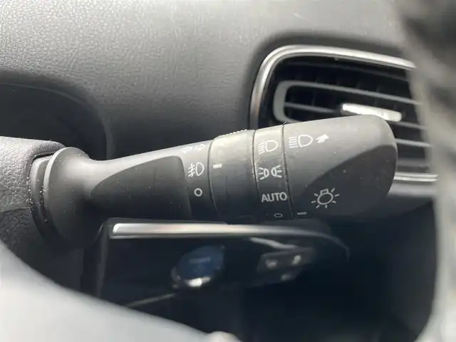 トヨタ プリウス ＰＨＶ A 千葉県 2017(平29)年 2.3万km エモーショナルレッド 純正11.6型縦型ナビ、フルセグTV/バックカメラ/トヨタセーフティセンス/純正LEDヘッドライト&LEDフォグ/純正15インチアルミホイール/ウィンカードアミラー/ステアリングヒーター/アダプティブクルーズコントロール/ブラインドスポットモニター/前席シートヒーター/オートライト/横滑り防止機能/ビルトインETC/充電器ケーブル付き/新車整備手帳/取扱説明書/スペアキー