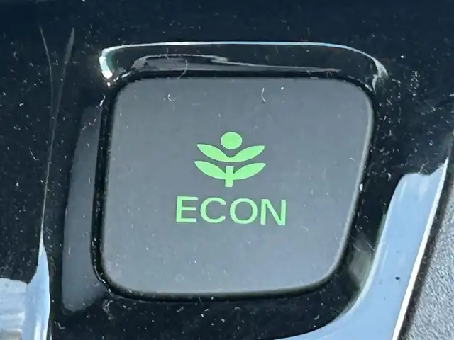 ホンダ フリード ハイブリット G ホンダセンシング 静岡県 2020(令2)年 5.2万km ルナシルバーM 7人乗り/純正7型ナビ/（フルセグTV/FM/AM/CD/DVD/Bluetooth/SD）/バックカメラ/ETC/両側電動スライド/追従クルーズコントロール/オートライト/LEDヘッドライト/スマートキー/プッシュスタート/チップアップシート/前後コーナーセンサー/純正フロアマット