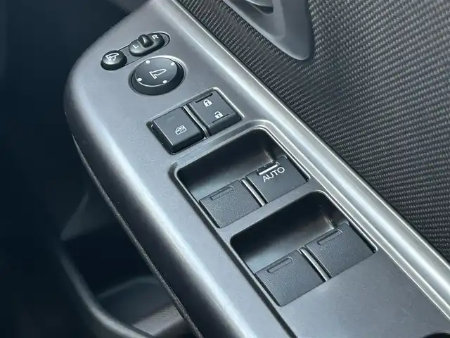 ホンダ フリード ハイブリット G ホンダセンシング 静岡県 2020(令2)年 5.2万km ルナシルバーM 7人乗り/純正7型ナビ/（フルセグTV/FM/AM/CD/DVD/Bluetooth/SD）/バックカメラ/ETC/両側電動スライド/追従クルーズコントロール/オートライト/LEDヘッドライト/スマートキー/プッシュスタート/チップアップシート/前後コーナーセンサー/純正フロアマット