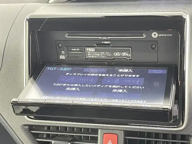 トヨタ ヴォクシー ハイブリッド ZS 煌Ⅱ 千葉県 2016(平28)年 6.5万km ホワイトパールクリスタルシャイン 禁煙車/純正9インチメモリナビ/　CD/DVD/BT/フルセグTV/両側パワースライドドア/トヨタセーフティセンス/・プリクラッシュセーフティ/・レーンディパーチャーアラート/・オートマチックハイビーム/・先行車発進お知らせ機能/バックカメラ/ETC/スマートキー&プッシュスタート/ステアリングスイッチ/革巻きステアリング/LEDヘッドライト/純正16インチアルミホイール