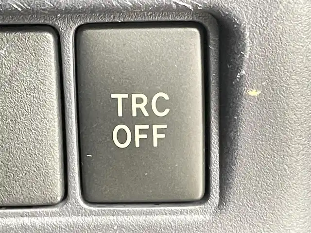 トヨタ ヴォクシー ハイブリッド ZS 煌Ⅱ 千葉県 2016(平28)年 6.5万km ホワイトパールクリスタルシャイン 禁煙車/純正9インチメモリナビ/　CD/DVD/BT/フルセグTV/両側パワースライドドア/トヨタセーフティセンス/・プリクラッシュセーフティ/・レーンディパーチャーアラート/・オートマチックハイビーム/・先行車発進お知らせ機能/バックカメラ/ETC/スマートキー&プッシュスタート/ステアリングスイッチ/革巻きステアリング/LEDヘッドライト/純正16インチアルミホイール