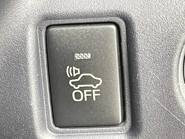 トヨタ ヴォクシー ハイブリッド ZS 煌Ⅱ 千葉県 2016(平28)年 6.5万km ホワイトパールクリスタルシャイン 禁煙車/純正9インチメモリナビ/　CD/DVD/BT/フルセグTV/両側パワースライドドア/トヨタセーフティセンス/・プリクラッシュセーフティ/・レーンディパーチャーアラート/・オートマチックハイビーム/・先行車発進お知らせ機能/バックカメラ/ETC/スマートキー&プッシュスタート/ステアリングスイッチ/革巻きステアリング/LEDヘッドライト/純正16インチアルミホイール