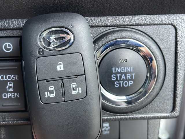 ダイハツ ムーヴ キャンバス ストライプス G 山口県 2023(令5)年 3.2万km シャイニングホワイトパール/アプリコットピンクメタリック 純正9インチディスプレイオーディオ/フルセグTV/バックカメラ/前後ドライブレコーダー/LEDヘッドライト/スマートアシスト/・衝突回避支援ブレーキ機能/・誤発進抑制機能/・車線逸脱抑制機能/・先行車発進お知らせ機能/・コーナーセンサー/・オートハイビーム/スマートキー/プッシュスタート/電動ミラー/両側パワースライドドア/シートヒーター/保証書/スペアキー