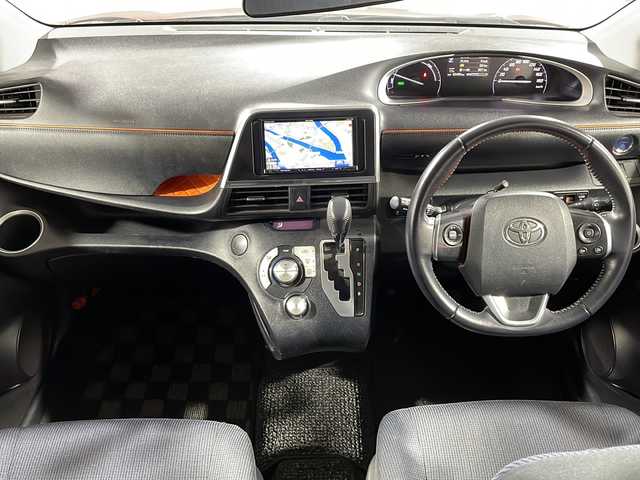 トヨタ シエンタ ハイブリッド G 広島県 2016(平28)年 6.6万km レッドマイカM 社外ナビ　/両側パワースライドドア　/バックカメラ　/オートハイビーム　/フルセグTV　/スマートキー　/モデリスタ　/レーンキープアシスト　/衝突軽減ブレーキ　/LEDヘッドランプ　/オートライト　/フォグランプ　/ETC/純正15インチアルミホイールキャップ(185/60/R15)/エアバック（運転席/助手席）