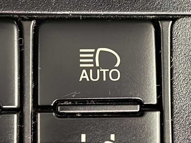 トヨタ シエンタ ハイブリッド G 広島県 2016(平28)年 6.6万km レッドマイカM 社外ナビ　/両側パワースライドドア　/バックカメラ　/オートハイビーム　/フルセグTV　/スマートキー　/モデリスタ　/レーンキープアシスト　/衝突軽減ブレーキ　/LEDヘッドランプ　/オートライト　/フォグランプ　/ETC/純正15インチアルミホイールキャップ(185/60/R15)/エアバック（運転席/助手席）