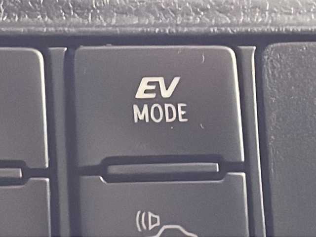 トヨタ シエンタ ハイブリッド G 広島県 2016(平28)年 6.6万km レッドマイカM 社外ナビ　/両側パワースライドドア　/バックカメラ　/オートハイビーム　/フルセグTV　/スマートキー　/モデリスタ　/レーンキープアシスト　/衝突軽減ブレーキ　/LEDヘッドランプ　/オートライト　/フォグランプ　/ETC/純正15インチアルミホイールキャップ(185/60/R15)/エアバック（運転席/助手席）