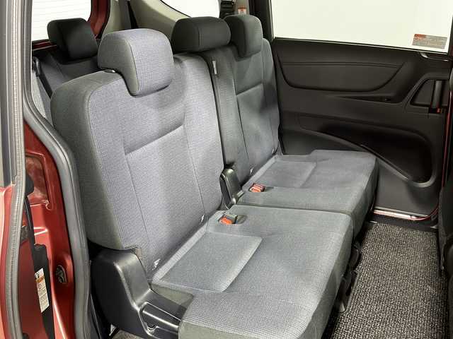 トヨタ シエンタ ハイブリッド G 広島県 2016(平28)年 6.6万km レッドマイカM 社外ナビ　/両側パワースライドドア　/バックカメラ　/オートハイビーム　/フルセグTV　/スマートキー　/モデリスタ　/レーンキープアシスト　/衝突軽減ブレーキ　/LEDヘッドランプ　/オートライト　/フォグランプ　/ETC/純正15インチアルミホイールキャップ(185/60/R15)/エアバック（運転席/助手席）