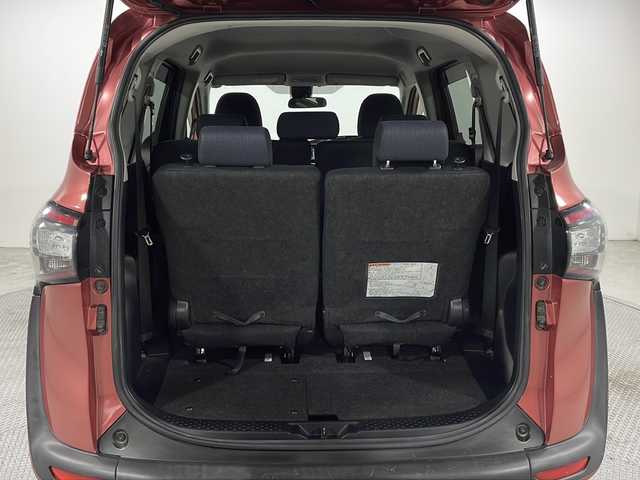 トヨタ シエンタ ハイブリッド G 広島県 2016(平28)年 6.6万km レッドマイカM 社外ナビ　/両側パワースライドドア　/バックカメラ　/オートハイビーム　/フルセグTV　/スマートキー　/モデリスタ　/レーンキープアシスト　/衝突軽減ブレーキ　/LEDヘッドランプ　/オートライト　/フォグランプ　/ETC/純正15インチアルミホイールキャップ(185/60/R15)/エアバック（運転席/助手席）