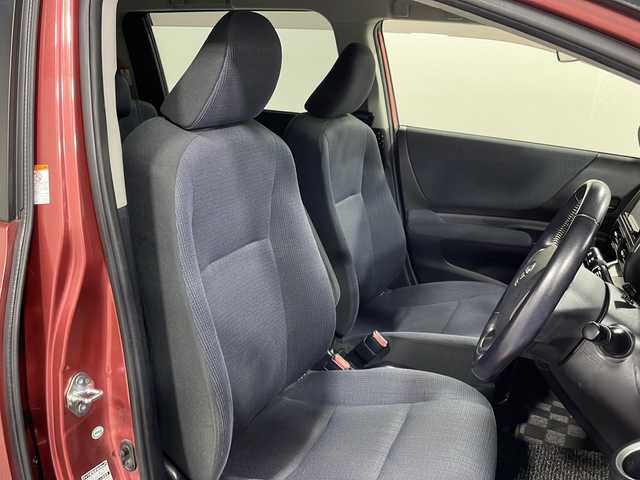 トヨタ シエンタ ハイブリッド G 広島県 2016(平28)年 6.6万km レッドマイカM 社外ナビ　/両側パワースライドドア　/バックカメラ　/オートハイビーム　/フルセグTV　/スマートキー　/モデリスタ　/レーンキープアシスト　/衝突軽減ブレーキ　/LEDヘッドランプ　/オートライト　/フォグランプ　/ETC/純正15インチアルミホイールキャップ(185/60/R15)/エアバック（運転席/助手席）