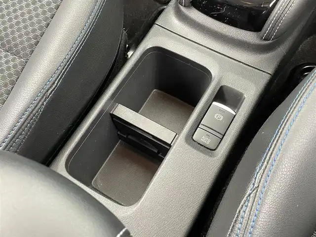 日産 キックス X 大分県 2021(令3)年 4.3万km ピュアブラック プロパイロット/純正SDナビ/（フルセグ/CD/DVD/Bluetooth）/アラウンドビューモニター/デジタルインナーミラー/前方ドライブレコーダー/ビルトインETC/オートブレーキホールド/電動パーキングブレーキ/ステアリングスイッチ/電動格納ミラー/純正アルミホイール