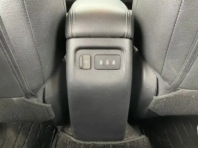 日産 キックス X 大分県 2021(令3)年 4.3万km ピュアブラック プロパイロット/純正SDナビ/（フルセグ/CD/DVD/Bluetooth）/アラウンドビューモニター/デジタルインナーミラー/前方ドライブレコーダー/ビルトインETC/オートブレーキホールド/電動パーキングブレーキ/ステアリングスイッチ/電動格納ミラー/純正アルミホイール