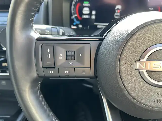 日産 エクストレイル G e－4ORCE 東京都 2022(令4)年 1.6万km ダイヤモンドブラック パノラミックガラスルーフ/BOSEプレミアムサウンドシステム/純正12.3インチディスプレイオーディオナビ/AM・FM/フルセグTV/Bluetooth/ＵＳＢ/　/AppleCarPlay/AndroidAuto//アラウンドビューモニター/ETC2.0/プロパイロット/インテリジェントルームミラー/インテリジェントクルーズコントロール（ハンドル支援）/インテリジェントエマージェンシーブレーキ/踏み間違い衝突防止アシスト/前方衝突予測警報/ふらつき警報/車線逸脱防止支援システム/ヘッドアップディスプレイ/ブラインドスポットモニター/ハンズフリーパワーバックドア/シルバールーフレール/プッシュスタート/革巻きステアリングホイール/純正前後ドライブレコーダー/パーキングアシスト/合皮シート（運転席シートメモリー）/パワーシート/シートヒーター/純正ドライブレコーダー/LEDヘッドライト/LEDフォグランプ/シーケンシャルターンランプ/置くだけ充電/革巻きステアリングホイール/ステアリングヒーター/電動オート格納ミラー/リバース連動機能ミラー/保証書/取扱説明書/スペアキー