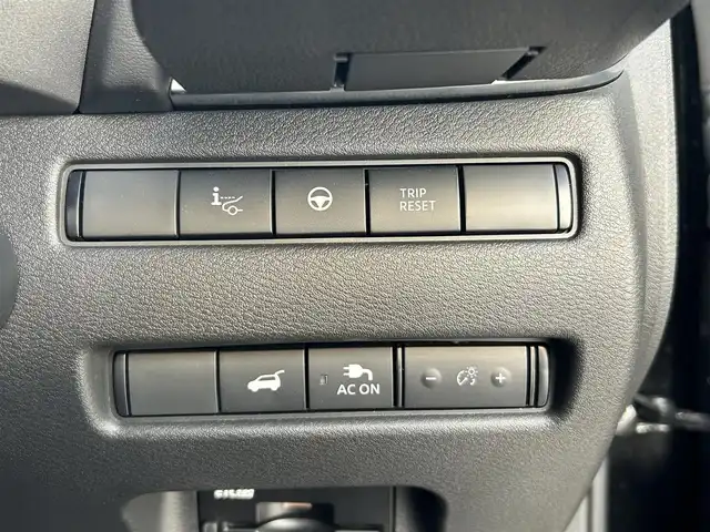 日産 エクストレイル G e－4ORCE 東京都 2022(令4)年 1.6万km ダイヤモンドブラック パノラミックガラスルーフ/BOSEプレミアムサウンドシステム/純正12.3インチディスプレイオーディオナビ/AM・FM/フルセグTV/Bluetooth/ＵＳＢ/　/AppleCarPlay/AndroidAuto//アラウンドビューモニター/ETC2.0/プロパイロット/インテリジェントルームミラー/インテリジェントクルーズコントロール（ハンドル支援）/インテリジェントエマージェンシーブレーキ/踏み間違い衝突防止アシスト/前方衝突予測警報/ふらつき警報/車線逸脱防止支援システム/ヘッドアップディスプレイ/ブラインドスポットモニター/ハンズフリーパワーバックドア/シルバールーフレール/プッシュスタート/革巻きステアリングホイール/純正前後ドライブレコーダー/パーキングアシスト/合皮シート（運転席シートメモリー）/パワーシート/シートヒーター/純正ドライブレコーダー/LEDヘッドライト/LEDフォグランプ/シーケンシャルターンランプ/置くだけ充電/革巻きステアリングホイール/ステアリングヒーター/電動オート格納ミラー/リバース連動機能ミラー/保証書/取扱説明書/スペアキー