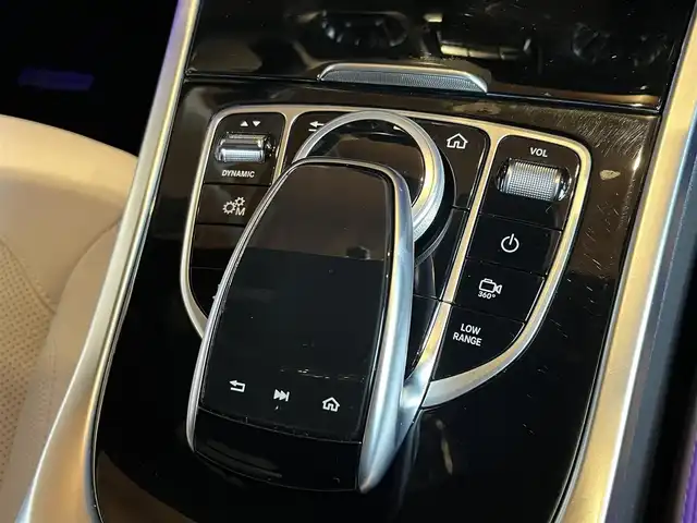 メルセデス・ベンツ ゲレンデヴァーゲン Ｇ４００ｄ AMGライン 宮城県 2024(令6)年 1.9万km ワイン ワンオーナー/G-manufakturプログラム/ラグジュアリーパッケージ/AMGライン/アダプティブダンピングシステム/レーダーセーフティパッケージ/Burmesterサラウンドサウンドシステム/純正ナビゲーションシステム/フルセグTV/360°カメラシステム/ナッパレザーシート/シートベンチレーション/シートヒーター/メモリ機能付きパワーシート/電動サイドステップ/マルチビームLEDヘッドライト/オートマチックハイビーム/純正20インチAW/アルパイン製デジタルインナーミラー型ドラレコ/ETC2.0車載器