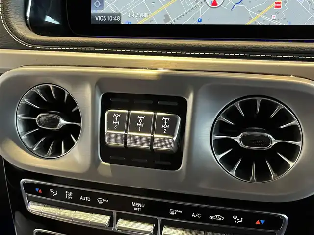 メルセデス・ベンツ ゲレンデヴァーゲン Ｇ４００ｄ AMGライン 宮城県 2024(令6)年 1.9万km ワイン ワンオーナー/G-manufakturプログラム/ラグジュアリーパッケージ/AMGライン/アダプティブダンピングシステム/レーダーセーフティパッケージ/Burmesterサラウンドサウンドシステム/純正ナビゲーションシステム/フルセグTV/360°カメラシステム/ナッパレザーシート/シートベンチレーション/シートヒーター/メモリ機能付きパワーシート/電動サイドステップ/マルチビームLEDヘッドライト/オートマチックハイビーム/純正20インチAW/アルパイン製デジタルインナーミラー型ドラレコ/ETC2.0車載器