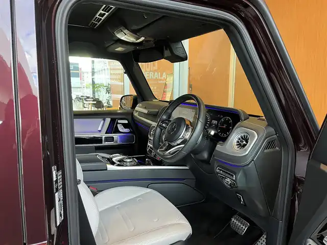 メルセデス・ベンツ ゲレンデヴァーゲン Ｇ４００ｄ AMGライン 宮城県 2024(令6)年 1.9万km ワイン ワンオーナー/G-manufakturプログラム/ラグジュアリーパッケージ/AMGライン/アダプティブダンピングシステム/レーダーセーフティパッケージ/Burmesterサラウンドサウンドシステム/純正ナビゲーションシステム/フルセグTV/360°カメラシステム/ナッパレザーシート/シートベンチレーション/シートヒーター/メモリ機能付きパワーシート/電動サイドステップ/マルチビームLEDヘッドライト/オートマチックハイビーム/純正20インチAW/アルパイン製デジタルインナーミラー型ドラレコ/ETC2.0車載器
