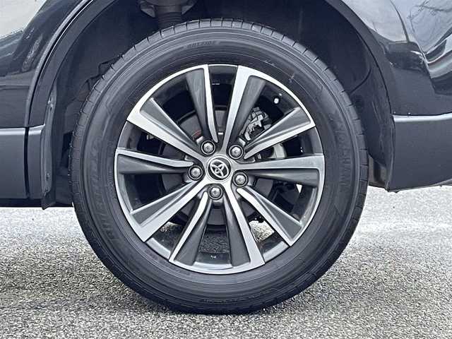 トヨタ ハリアー ハイブリッド G レザーパッケージ 山梨県 2020(令2)年 5.8万km プレシャスブラックパール ワンオーナー/純正8型ナビ(BT/AM/FM)/パワーバックドア/バックモニター/ビルトインETC2.0/レーダークルーズコントロール/クリアランスソナー/セーフティセンス/・プリクラッシュセーフティ/・レーントレーシングアシスト/・アダプティブハイビームシステム/・ロードサインアシスト/ブラインドスポットモニター/パーキングサポートブレーキ/デジタルインナーミラー/プロジェクター式LEDヘッドランプ/本革巻きステアリング/ステアリングヒーター/ステッチ入ブラック革シート/前席パワーシート/快適温熱シート/運転席ポジションメモリー/純正18インチアルミホイール/スマートエントリー/スタートシステム/スペアキー/取扱説明書/保証書