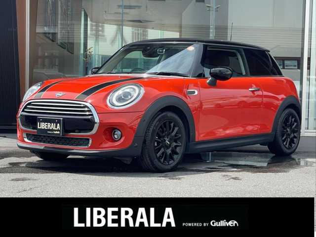 ＭＩＮＩ ミニ クーパー D 鹿児島県 2020(令2)年 3.4万km ソラリスオレンジ 登録時34088km/ワンオーナー/ディーゼルターボ/インテリジェントセーフティ/純正メーカーナビ/　・バックカメラ/　・Bluetooth接続/　・USB端子/前後ドライブレコーダー/ETC/LEDライト/LEDフォグ/革巻きステアリング/スマートキー×2/純正16インチAW/クリアランスソナー/アイドリングストップ/電動格納ミラー/保証書/取扱説明書