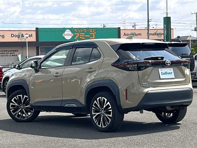 トヨタ ヤリスクロス Z 茨城県 2020(令2)年 7.6万km ベージュ 純正ディスプレイオーディオ/(BT・ラジオ再生・Applecarplay)/レーダークルーズコントロール/レーンアシスト/プリクラッシュセーフティ/コーナーセンサー/ハーフレザーシート/シートヒーター/パワーシート/アラウンドビューカメラ/ビルトインETC/オートライト/LEDヘッドライト/純正18inアルミホイール/フロアマット/スマートキー/スペアキー/取扱説明書/保証書