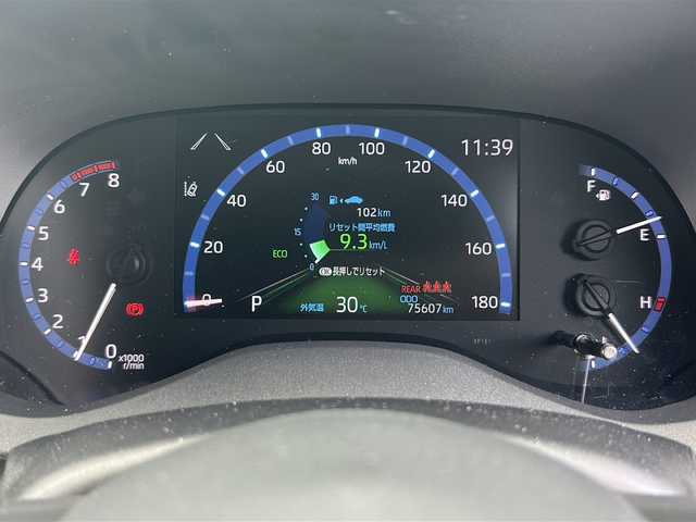 トヨタ ヤリスクロス Z 茨城県 2020(令2)年 7.6万km ベージュ 純正ディスプレイオーディオ/(BT・ラジオ再生・Applecarplay)/レーダークルーズコントロール/レーンアシスト/プリクラッシュセーフティ/コーナーセンサー/ハーフレザーシート/シートヒーター/パワーシート/アラウンドビューカメラ/ビルトインETC/オートライト/LEDヘッドライト/純正18inアルミホイール/フロアマット/スマートキー/スペアキー/取扱説明書/保証書