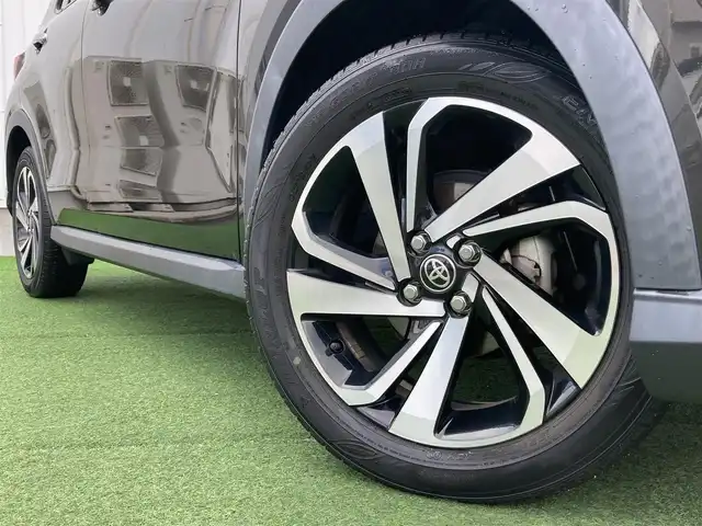 トヨタ ライズ Z 香川県 2020(令2)年 7.8万km ブラックマイカメタリック 登録時走行距離：77690km/純正ディスプレイオーディオ/全方位カメラ/スマートアシスト/レーダークルーズコントロール/レーンキープアシスト/クリアランスソナー/ドライブレコーダー/ビルトインETC/シートヒーター/MTモード付AT/LEDヘッドライト/オートライト/フォグランプ/革巻きステアリング/アイドリングストップ/横滑り防止装置/プッシュスタート/スマートキー