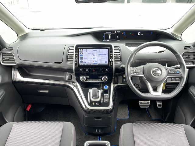 日産 セレナ e－パワー ハイウェイスター V 山口県 2019(平31)年 6.2万km ブリリアントホワイトパール 2トーン 純正SDナビ/フルセグTV/Bluetooth接続/後席用モニター/ワンオーナー/ビルトインETC/ドライブレコーダー/クルーズコントロール追従走行有り/アラウンドビューモニター/シートヒーター/両側パワースライドドア/カーテンエアバック/ウォークスルー/プロパイロット