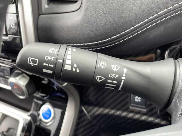 日産 セレナ e－パワー ハイウェイスター V 山口県 2019(平31)年 6.2万km ブリリアントホワイトパール 2トーン 純正SDナビ/フルセグTV/Bluetooth接続/後席用モニター/ワンオーナー/ビルトインETC/ドライブレコーダー/クルーズコントロール追従走行有り/アラウンドビューモニター/シートヒーター/両側パワースライドドア/カーテンエアバック/ウォークスルー/プロパイロット