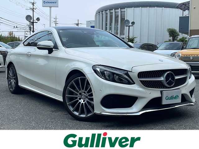 メルセデス・ベンツ Ｃ１８０ クーペ スポーツ+ 大阪府 2016(平28)年 3.6万km ダイヤモンドホワイト ワンオーナー/純正SDナビ/・DVD/CD/FM/AM/Bluetooth/・ワンセグテレビ/ETC/ドライブレコーダー/バックカメラ/サンルーフ/衝突軽減ブレーキ/レーンキープアシスト/クルーズコントロール/盗難防止装置/革巻きステアリング/ステアリングリモコン/パドルシフト/メモリシート（D席+N席）/パワーシート（D席+N席）/シートヒーター（D席+N席）/赤色レザーシート/コーナーセンサー/ブラインドスポットモニター/シートメモリー/革ステアリング/電動パーキング/LEDヘッドライト/オートライト/オートエアコン/スマートキー×1/プッシュスタート/12V電源/USBジャック/純正19インチアルミホイール/純正フロアマット/取扱説明書/ナビ取扱説明書/保証書