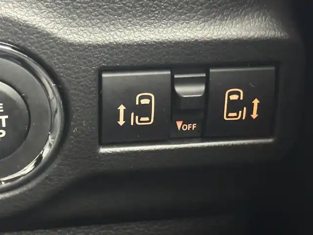 スズキ スペーシア カスタム HYBRID XS 愛知県 2024(令6)年 0.7万km ブルーイッシュブラックパール3 純正ナビ（フルセグ、CD、DVD、Bluetooth）/全方位カメラ/両側パワスラドア/シートヒーター（D＋N）/ハンドルヒーター/ACC/LEDヘッドライト/スマートキー/衝突軽減ブレーキ/レーンキープアシスト/アイドリングストップ/純正アルミホイール/純正フロアマット/コーナーセンサー/三点エアバック/サーキュレーター/フォグライト/USB