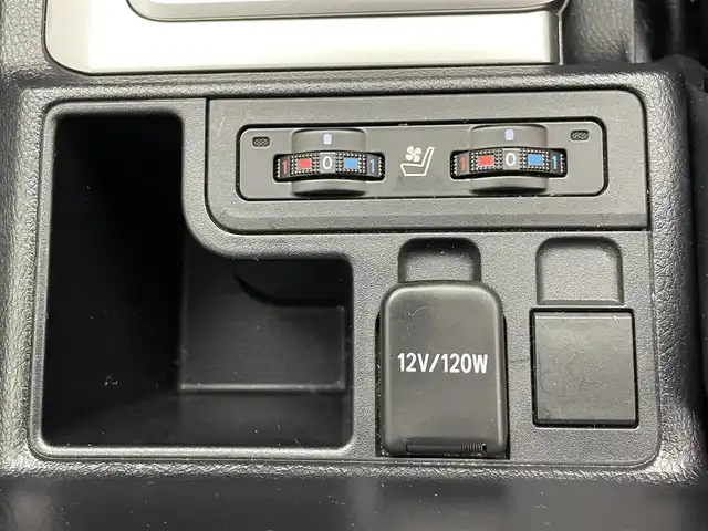 トヨタ ランドクルーザー プラド TX Lパッケージ 愛知県 2023(令5)年 4万km ブラック 純正９型ナビ　フルセグＴＶ　ＨＤＭＩ　DVD　Bluetooth　ムーンルーフ　モデリスタエアロ　純正ＯＰ１９インチＡＷ　黒革　７人乗　バックカメラ　シートヒーター　エアシート　セーフティセンス　衝突軽減　追従クルコン　車線逸脱　コーナーセンサー　LEDオートライト　フォグランプ　シートベンチレーション　ルーフレール　オートハイビーム　TVキャンセラー　禁煙車