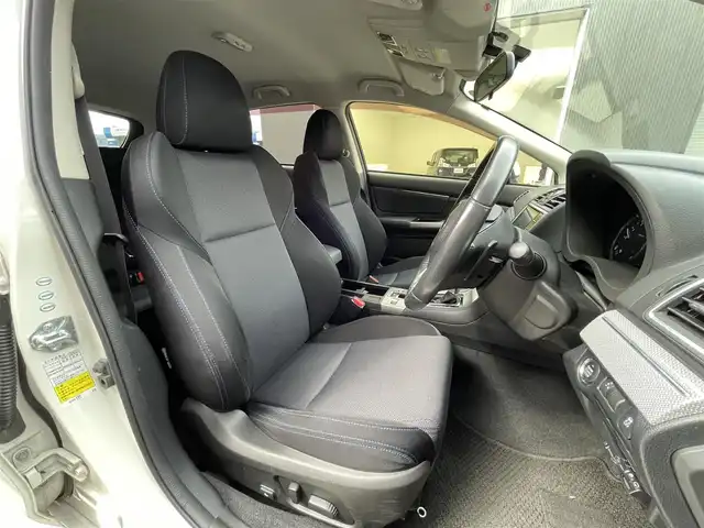 スバル レヴォーグ 1．6GT－S アイサイト 滋賀県 2015(平27)年 4.4万km クリスタルホワイトP 純正SDナビ/・Bluetooth/CD/DVD/USB/フルセグ /バックカメラ/レーダークルーズコントロール/レーンキープアシスト/ダウンヒルアシストコントロール/ブラインドスポットモニター/電子パーキングブレーキ/LEDヘッドライト/パドルシフト/革巻きステアリング/パワーシート/純正AW/プッシュスタート/アイドリングストップ/ETC