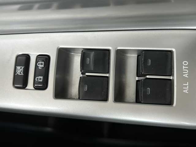 トヨタ ヴォクシー ZS 東京都 2010(平22)年 6.9万km ブラック ワンオーナー/純正ナビ【Bluetooth接続可、USB接続可、CD、DVD、フルセグTV、iPod】/バックカメラ/ドライブレコーダー前後/片側パワースライドドア/ビルトインETC/パドルシフト/純正フロアマット/チップアップシート/ウォークスルー/社外17インチアルミホイール/MTモード付AT/WAC/ABS/盗難防止装置/Wエアバッグ/スマートキー/スペアキー1本/プッシュスタート/保証書、取扱説明書