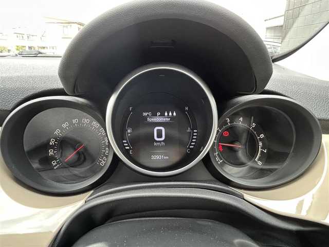 フィアット ５００Ｘ ポップスタープラス 埼玉県 2018(平30)年 3.3万km ベージュ アダプティブクルーズコントロール　/ブラインドスポットモニター　/バックカメラ　/前席シートヒーター　/パワーシート