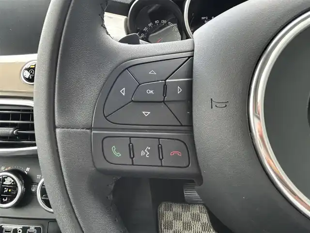 フィアット ５００Ｘ ポップスタープラス 埼玉県 2018(平30)年 3.3万km ベージュ アダプティブクルーズコントロール　/ブラインドスポットモニター　/バックカメラ　/前席シートヒーター　/パワーシート