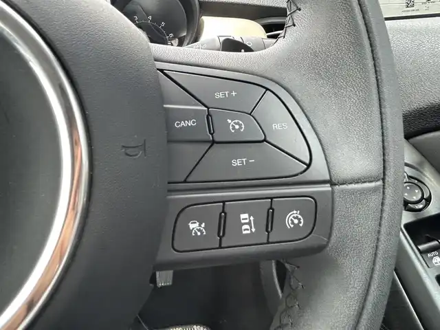 フィアット ５００Ｘ ポップスタープラス 埼玉県 2018(平30)年 3.3万km ベージュ アダプティブクルーズコントロール　/ブラインドスポットモニター　/バックカメラ　/前席シートヒーター　/パワーシート