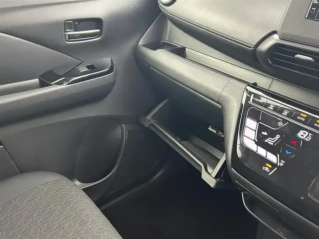 日産 デイズ ハイウェイスターX 熊本県 2024(令6)年 0.9万km ブラック 禁煙車　/全周囲カメラ　/バックカメラ　/社外前後ドライブレコーダー　/ＥＴＣ　/前後クリアランスソナー　/衝突軽減ブレーキ　/横滑り防止　/アイドリングストップ　/純正フロアマット/純正１４インチAW/オートライト　/ＬＥＤヘッドライト/フォグライト/スマートキー/プッシュスタート/スペアキー1本/保証書/取扱説明書