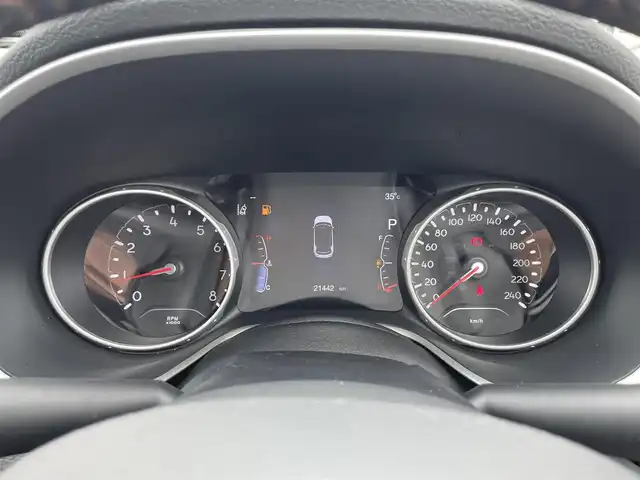 クライスラー・ジープ ジープ コンパス リミテッド 福岡県 2020(令2)年 2.2万km 白 アダプティブクルーズコントロール/ブラインドスポットモニター/レーンキープアシスト/純正ナビ/Applecarplay/androidauto/フルセグTV/Bluetooth/バックカメラ/beats/黒革シート/前席シートヒーター/パワーバックドア/オートライト/前後ドライブレコーダー/純正18インチアルミホイール/ETC2.0/取扱説明書/保証書/スペアキー×1