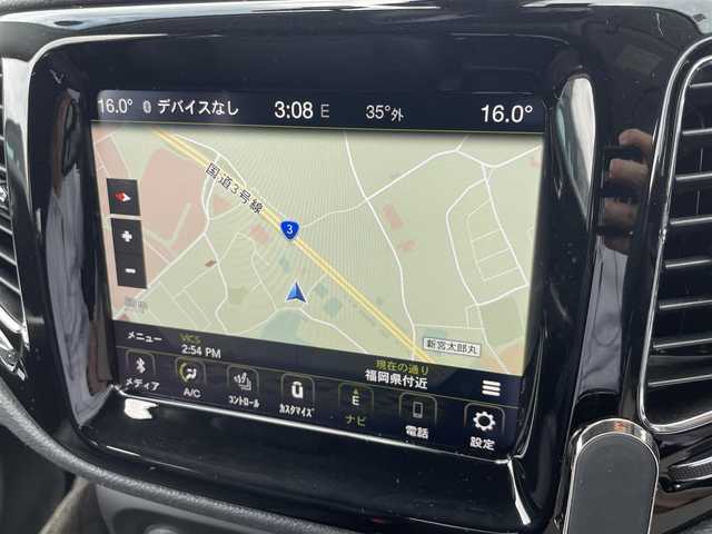クライスラー・ジープ ジープ コンパス リミテッド 福岡県 2020(令2)年 2.2万km 白 アダプティブクルーズコントロール/ブラインドスポットモニター/レーンキープアシスト/純正ナビ/Applecarplay/androidauto/フルセグTV/Bluetooth/バックカメラ/beats/黒革シート/前席シートヒーター/パワーバックドア/オートライト/前後ドライブレコーダー/純正18インチアルミホイール/ETC2.0/取扱説明書/保証書/スペアキー×1