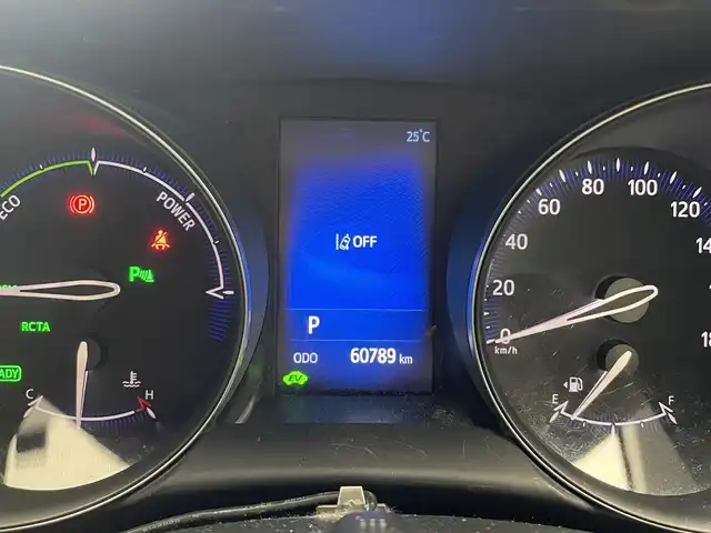 トヨタ Ｃ－ＨＲ G 鹿児島県 2017(平29)年 6.1万km センシュアルレッドマイカ 禁煙車　/純正ナビ　/・Ｂｌｕｅｔｏｏｔｈ　/・フルセグＴＶ　/・純正前方ドラレコ/バックカメラ　/前後コーナーセンサー　/トヨタセーフティセンス/・PCS/・LTA/・AHB/・レーダークルコン/・BSM/シートヒーター　/スマートキー　/Ｐスタート　/純正フロアマット　/純正ドアバイザー/純正アルミ