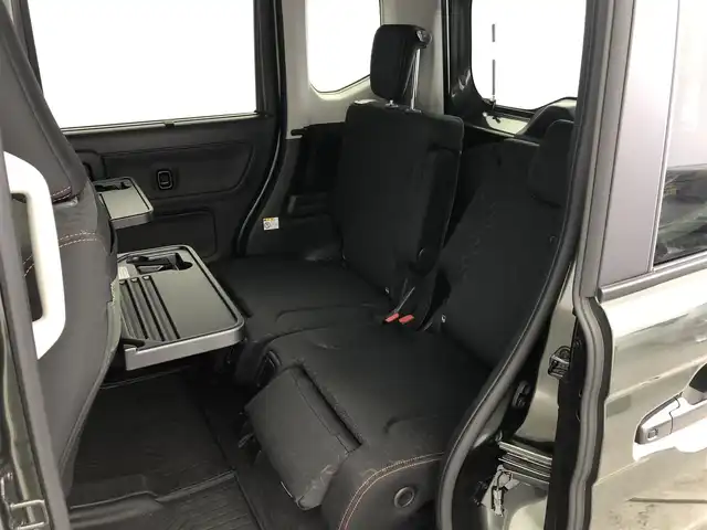 スズキ スペーシア ギア HYBRID XZターボ 愛知県 2024(令6)年 0.1万km クールカーキパールメタリック/ガンメタリック2トーン スズキセーフティサポート/　　・デュアルセンサーブレーキサポートII/　　・パーキングセンサー/　　・車線維持支援機能/　　・ふらつき警報機能/　　・アダプティブクルーズコントロール/　　・ヘッドアップディスプレイ/　　・ハイビームアシスト/メーカーオプション9インチ/　　・BT/フルセグ/全方位モニター/革巻きステアリング/パドルシフト/ステアリングヒーター/シートヒーター（前席）/純正トレーマット/両側パワースライドドア/ルーフレール/純正LEDヘッドライト/フォグランプ/純正14インチアルミホイール/取扱説明書/保証書/スペアキー