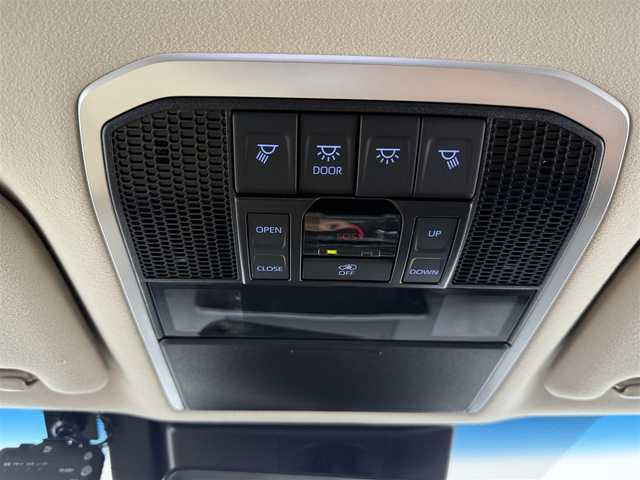 トヨタ ランドクルーザー ZX 愛知県 2024(令6)年 0.8万km プレシャスホワイトパール モデリスタエアロ（フロント、リア、フェンダーガーニッシュ）/12.3型JBL（ナビ、フルセグ、CD、DVD、Bluetooth、AppleCarplay）/サンルーフ/11.6型リアエンターテイメントシステム/BSM/クールBOX/ルーフレール/全方位カメラ/ベージュ本革シート/TZ前後ドラレコ（ZT-D201）/TZレーダー（TZ-R203L）/社外セキュリティ/100V電源/ETC2.0/ACC/電動格納サードシート/シートヒーター、エアシート/ハンドルヒーター/パワーシート（D+N)/パワーバックドア/衝突軽減ブレーキ/レーンキープアシスト/オートハイビーム/オートライト/LEDヘッドライト/純正20インチAW/純正フロアマット/フォグライト/USB/スマートキー/三点エアバック/ISOFIX/横滑り防止装置